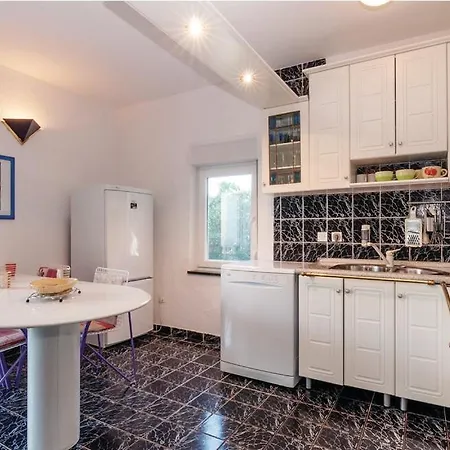 Ferienhaus Cozy House With Sea View Starigrad Paklenica